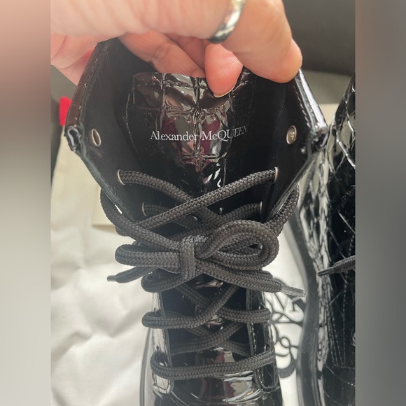 Alexander McQueen Wmns Hybrid Ankle Boot 'Black Crocodile' size 36 - Picture 4 of 6